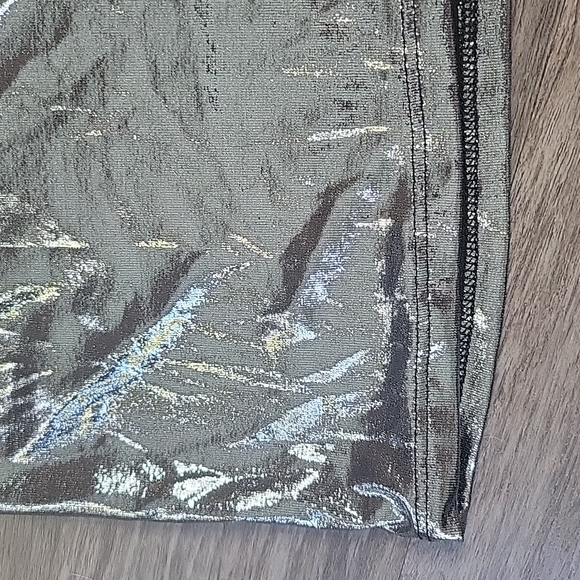 H&M Liquid Silver Draped Neckline Strappy Camisole Tank Metallic XL - Picture 9 of 12